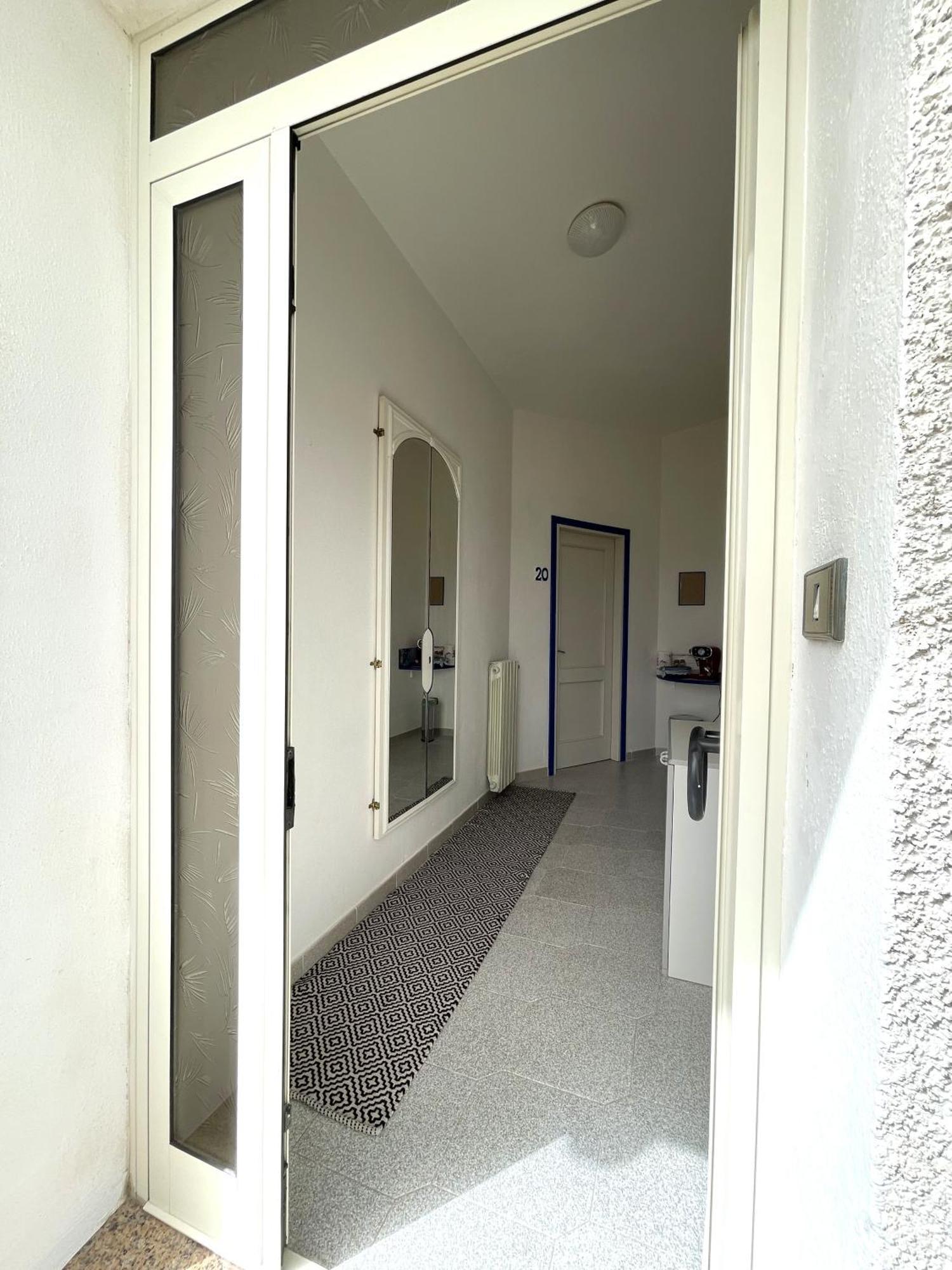 Imperia85 Lt Hotell Olbia Eksteriør bilde